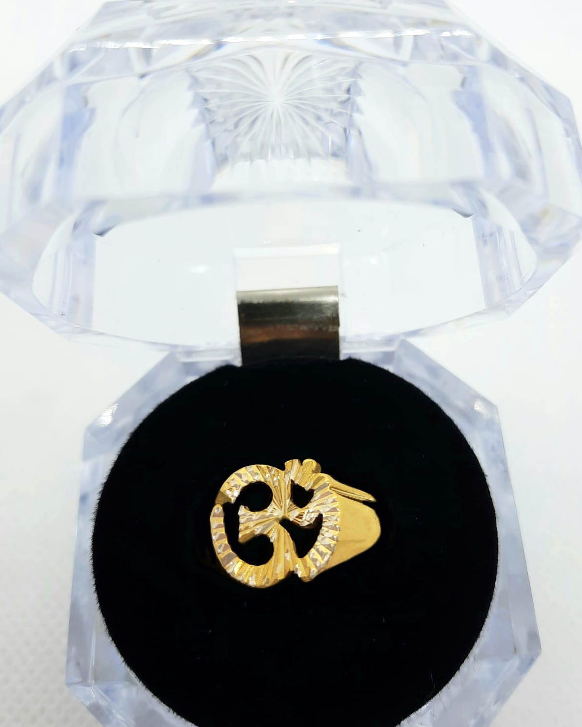 Gold Gent Ring